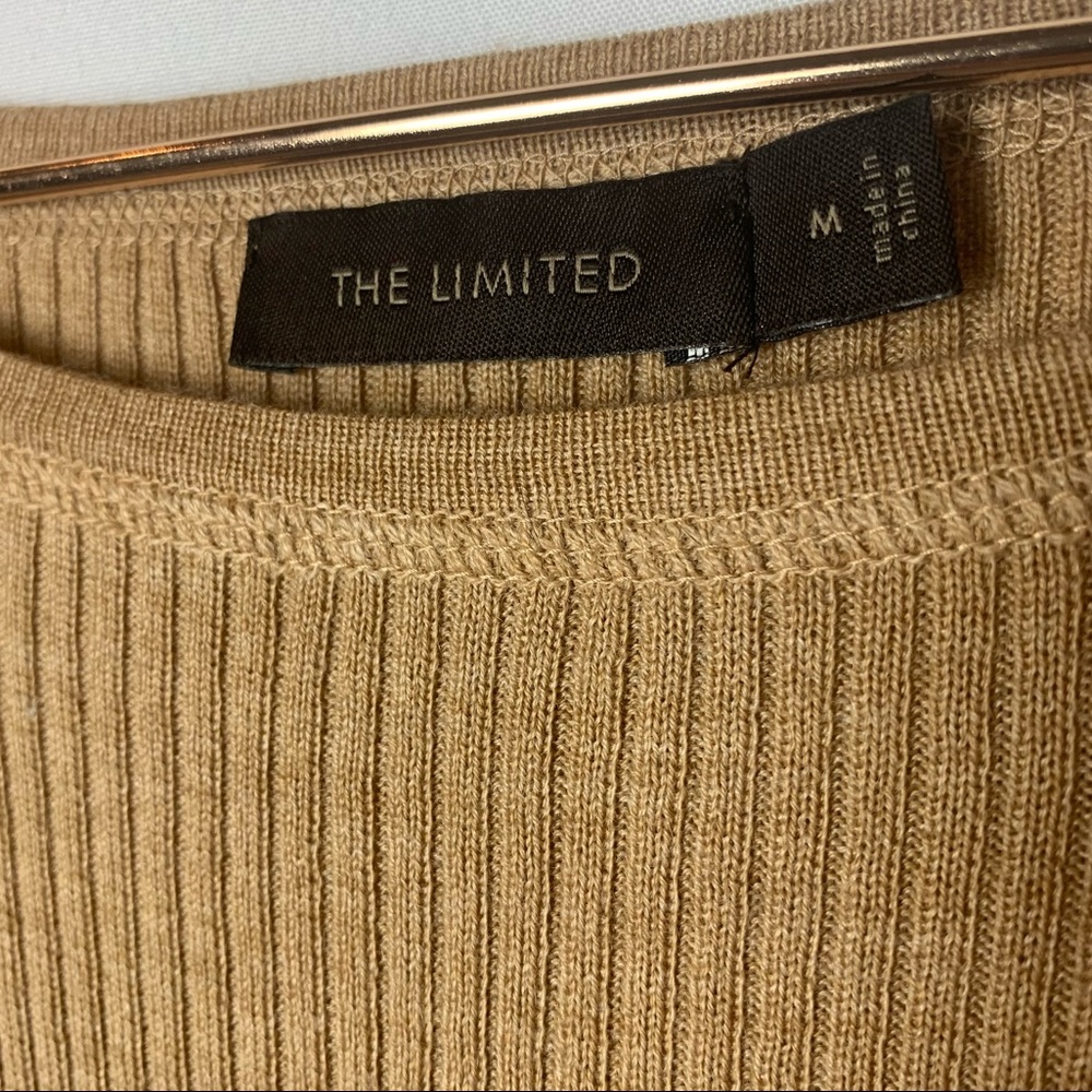 🌸 THE LIMITED Ribbed Crew Neck Top - Picture 3 of 5